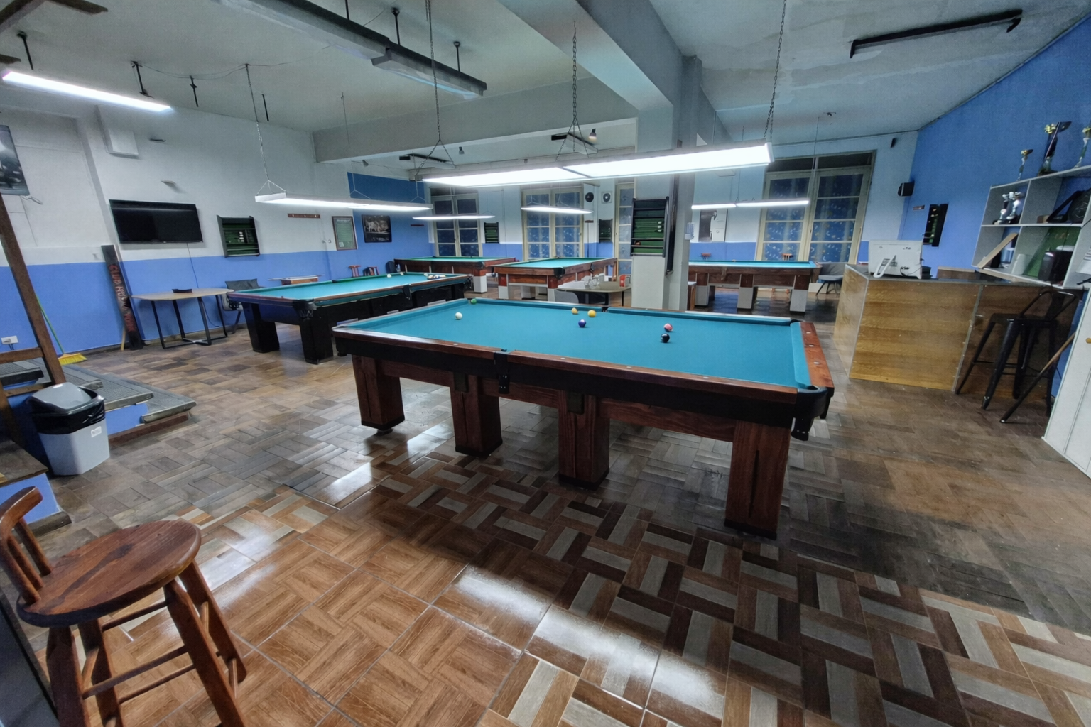 Accesorios y mesas de pool